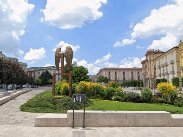 Negozio in affitto a Avellino