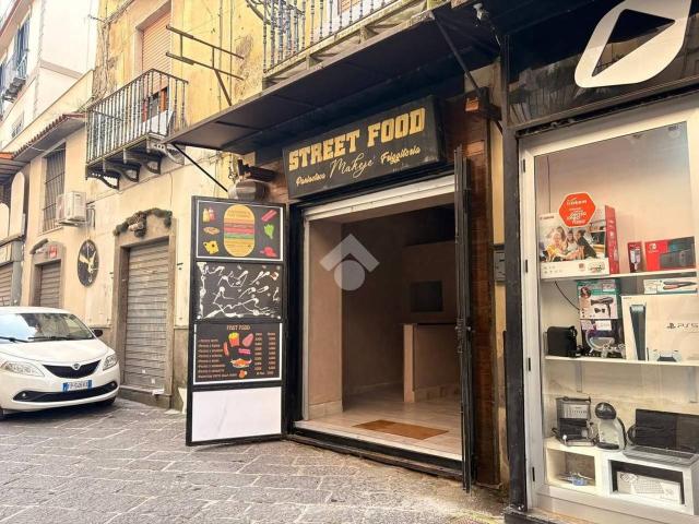 Negozio in affitto a Aversa