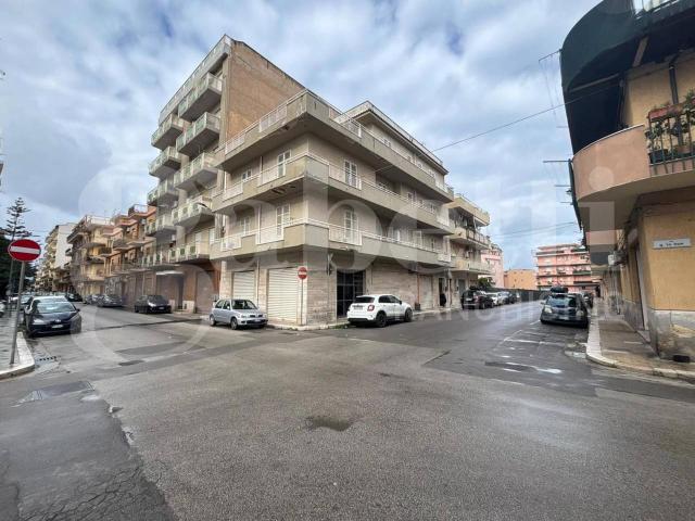 Negozio in affitto a Bagheria