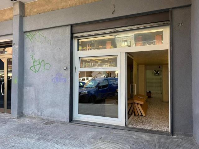 Negozio in affitto a Bari