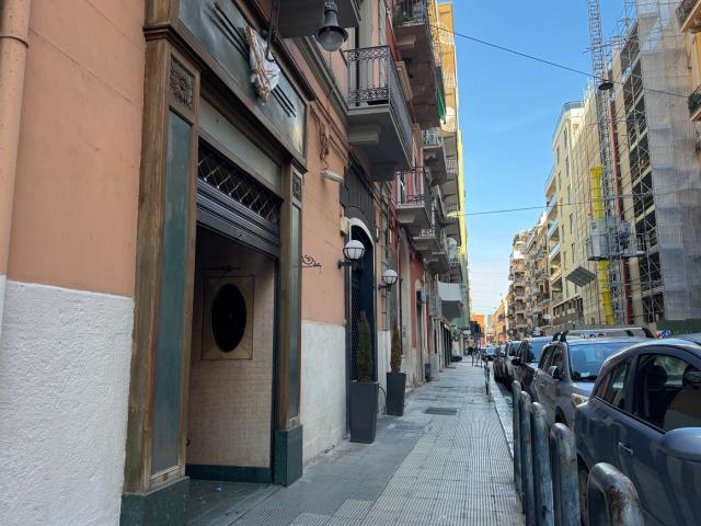 Negozio in affitto a Bari