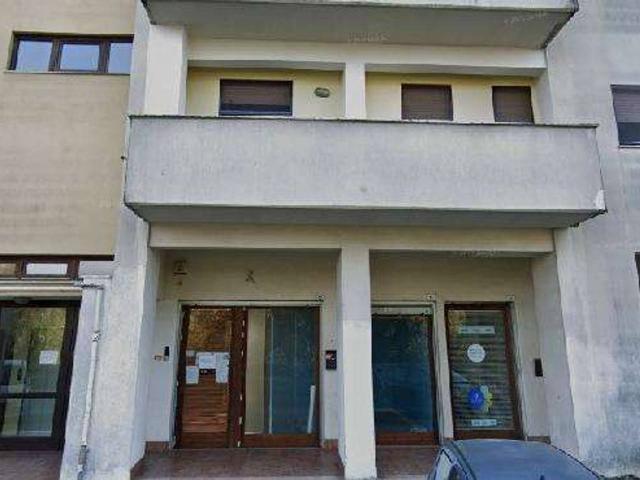 Negozio in affitto a Benevento