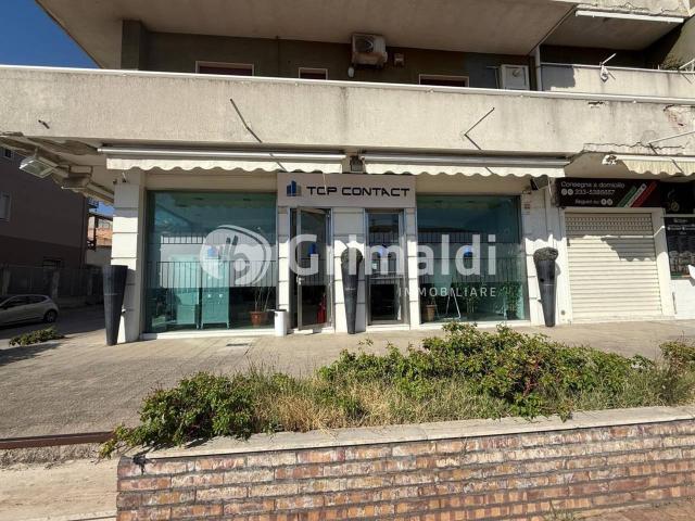 Negozio in affitto a Bellizzi