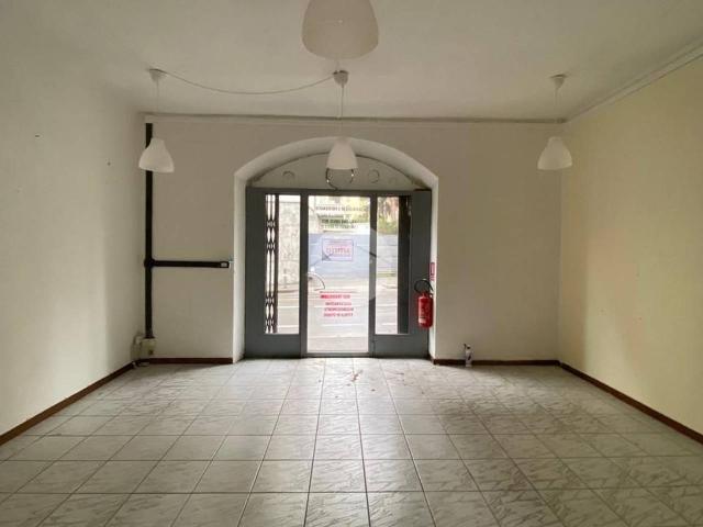 Negozio in affitto a Bergamo
