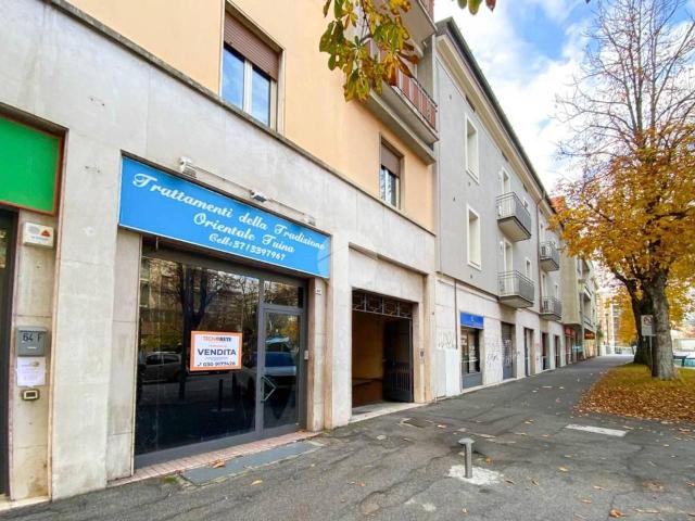 Negozio in affitto a Brescia