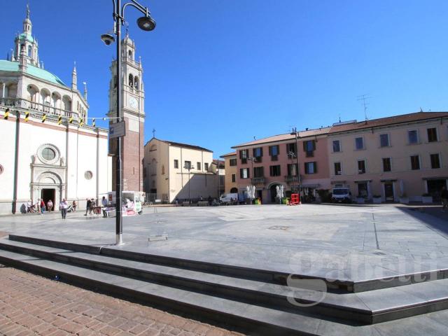 Negozio in affitto a Busto Arsizio