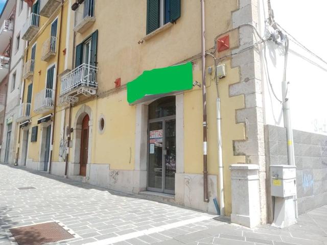 Negozio in affitto a Campobasso