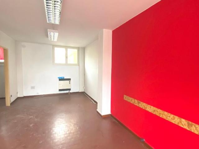 Negozio in affitto a Cadeo