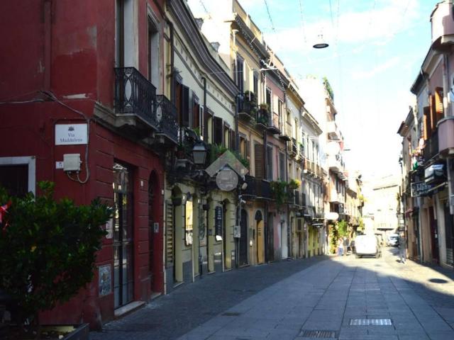 Negozio in affitto a Cagliari