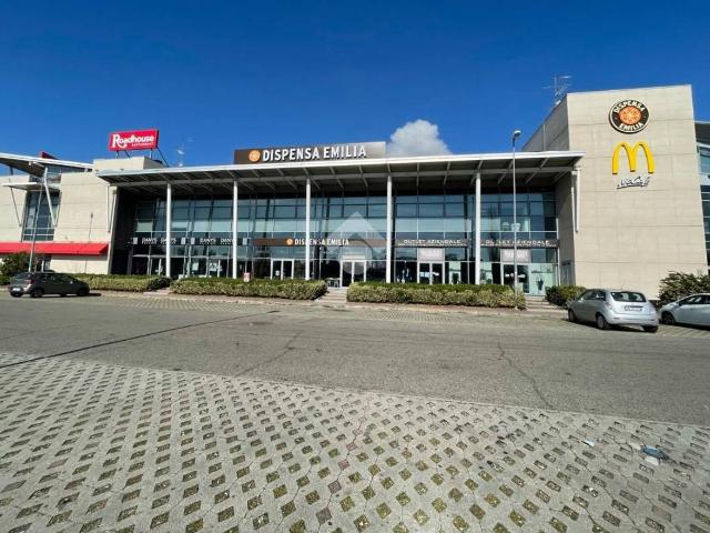 Negozio in affitto a Carpi