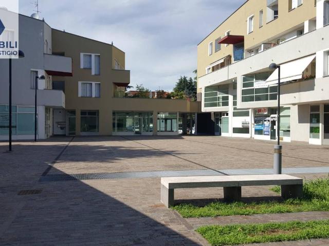 Negozio in affitto a Castelfranco Veneto
