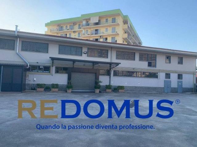 Negozio in affitto a Casalnuovo Di Napoli