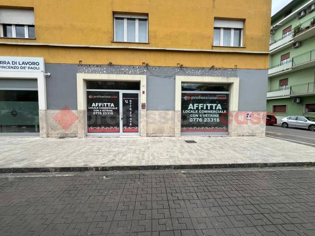 Negozio in affitto a Cassino