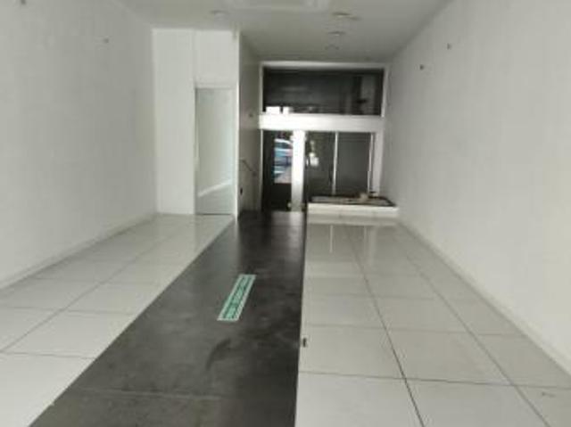 Negozio in affitto a Cassino