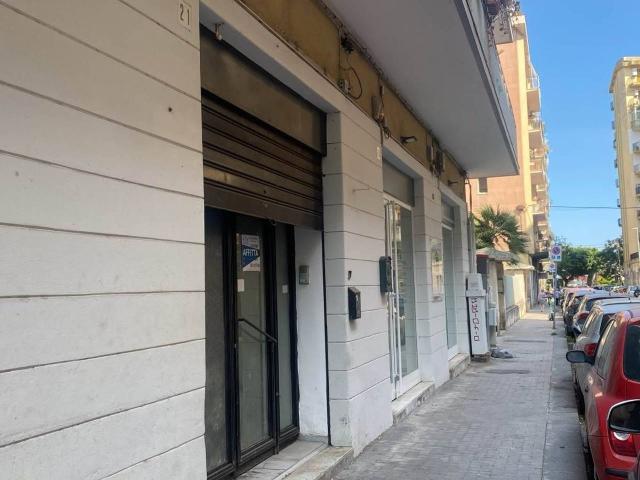 Negozio in affitto a Catania