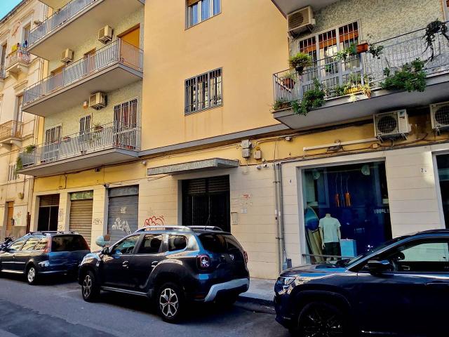 Negozio in affitto a Catania