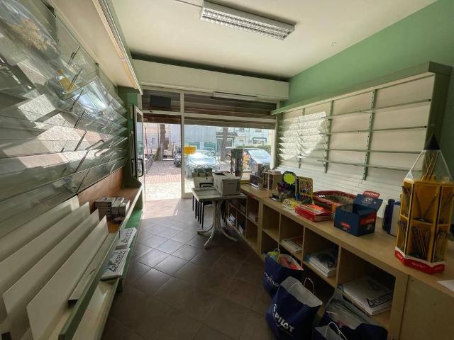 Negozio in affitto a Cervia