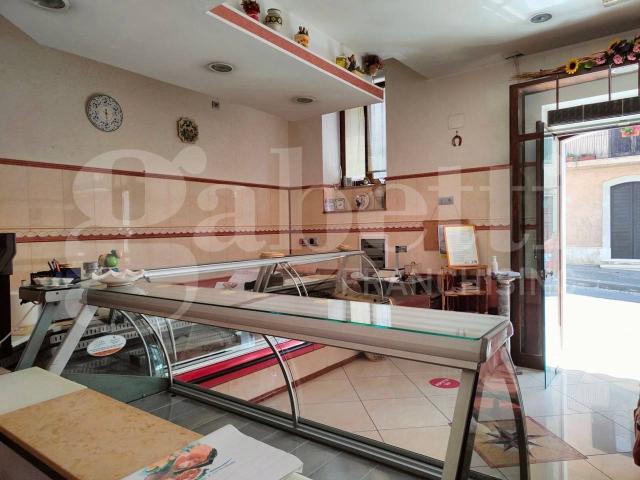 Negozio in affitto a Cerreto Sannita