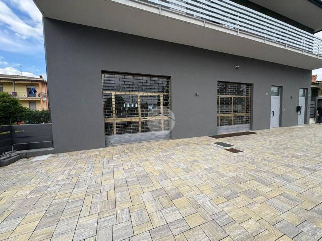 Negozio in affitto a Ciserano
