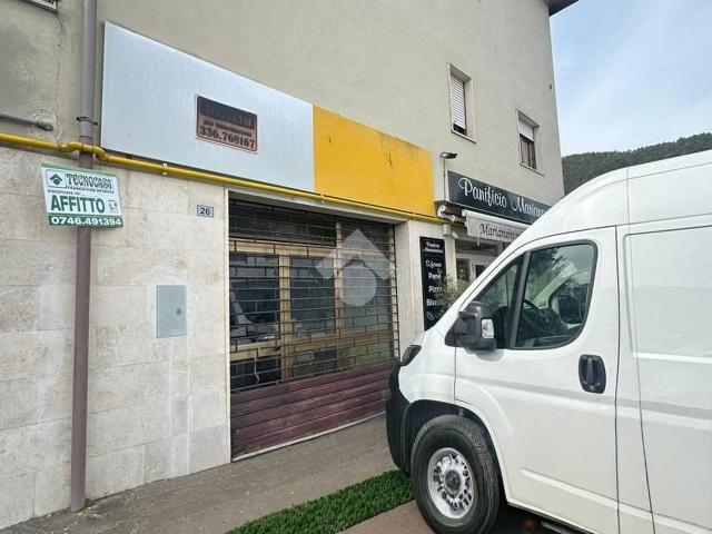 Negozio in affitto a Contigliano