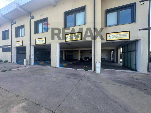 Negozio in affitto a Corigliano Rossano