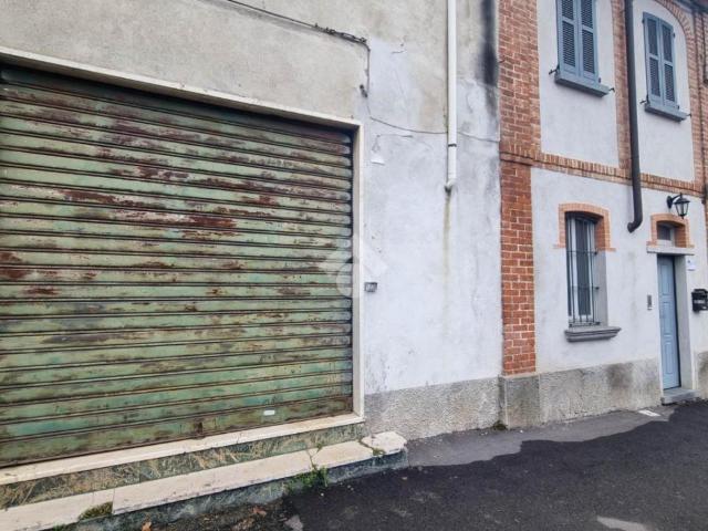 Negozio in affitto a Cremella