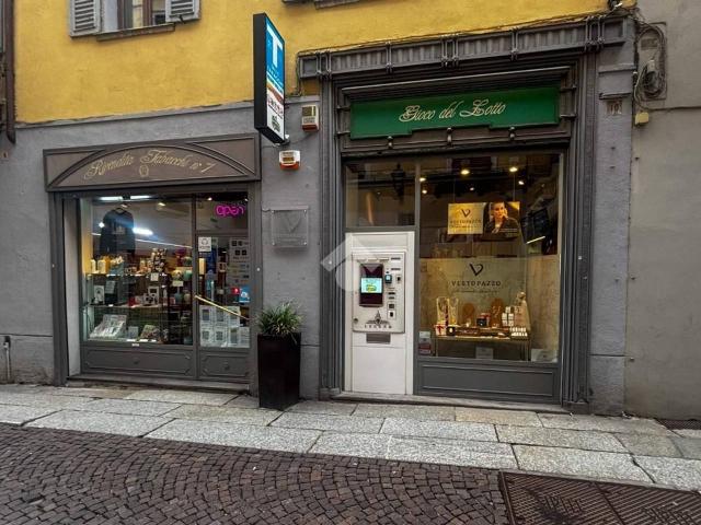 Negozio in affitto a Cremona