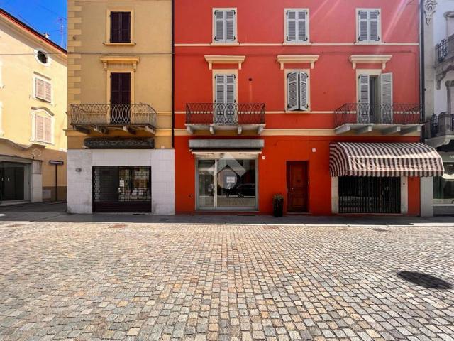 Negozio in affitto a Cremona
