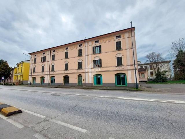 Negozio in affitto a Cremona
