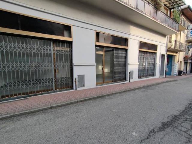 Negozio in affitto a Cuorgne'
