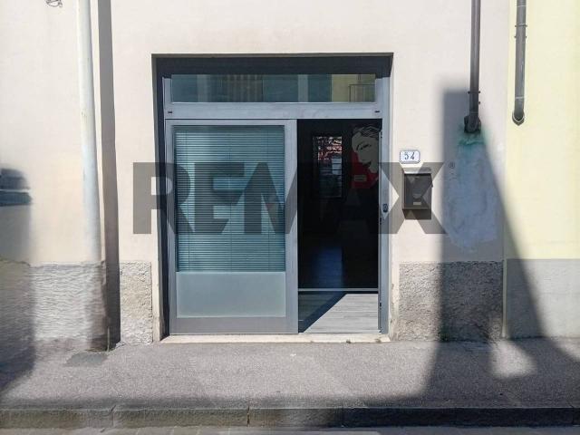 Negozio in affitto a Empoli