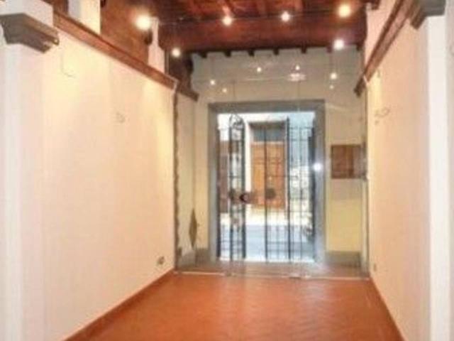 Negozio in affitto a Firenze