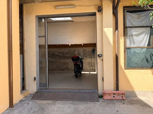 Negozio in affitto a Firenze