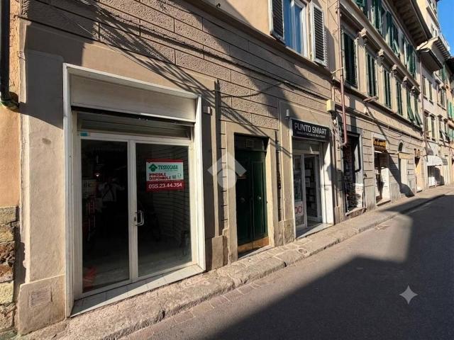 Negozio in affitto a Firenze
