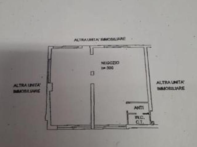 Negozio in affitto a Fonte