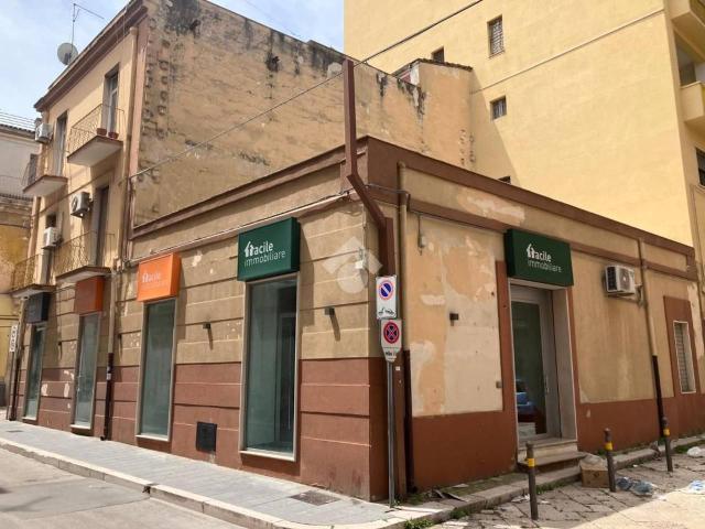 Negozio in affitto a Foggia