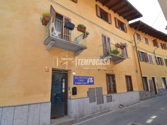 Negozio in affitto a Front