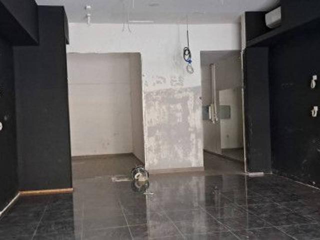 Negozio in affitto a Frosinone