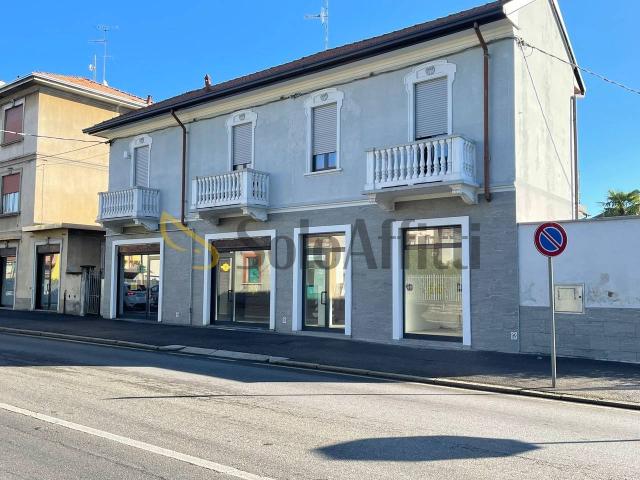 Negozio in affitto a Gallarate