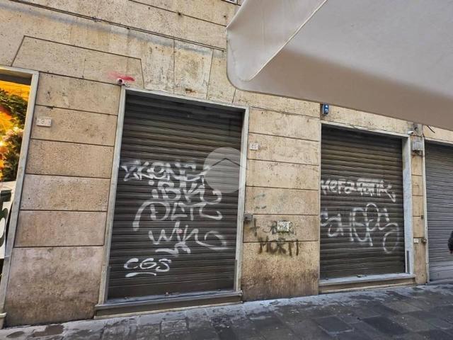 Negozio in affitto a Genova