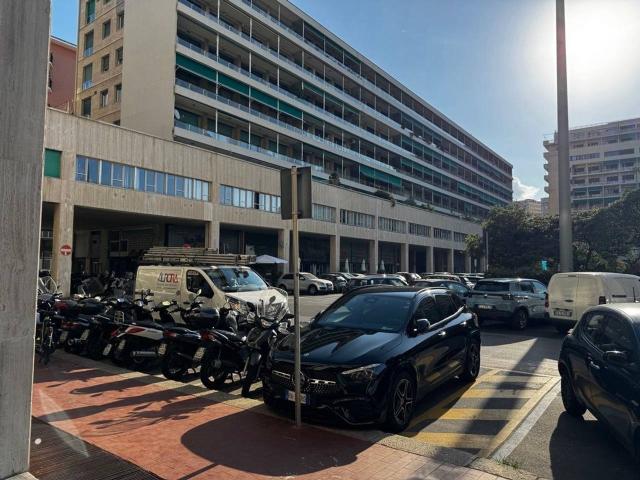 Negozio in affitto a Genova