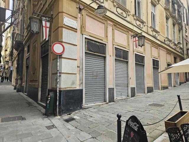 Negozio in affitto a Genova