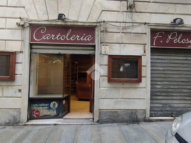Negozio in affitto a Genova