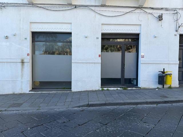 Negozio in affitto a Giarre