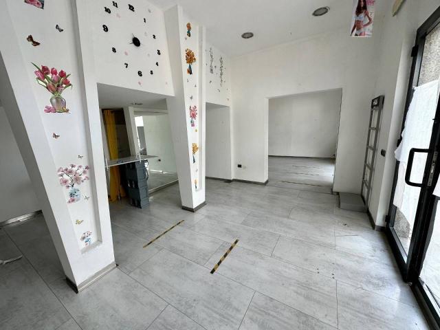 Negozio in affitto a Giulianova