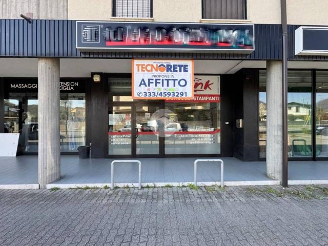 Negozio in affitto a Gussago