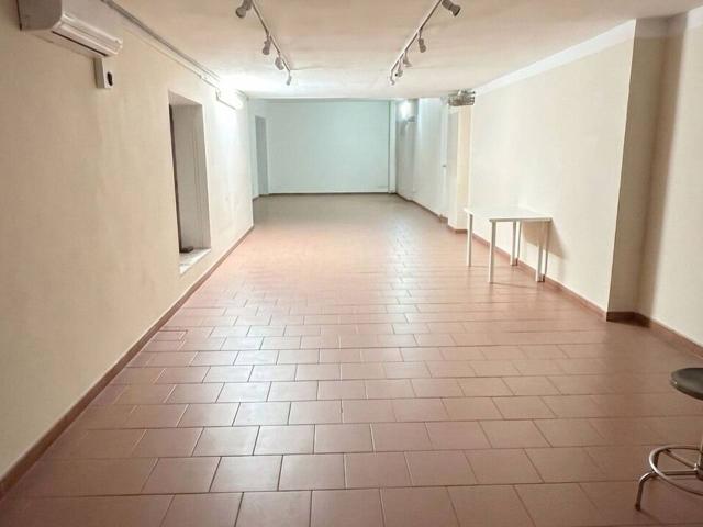 Negozio in affitto a Lamezia Terme