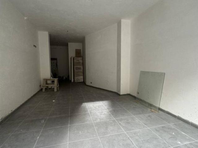 Negozio in affitto a Lamezia Terme