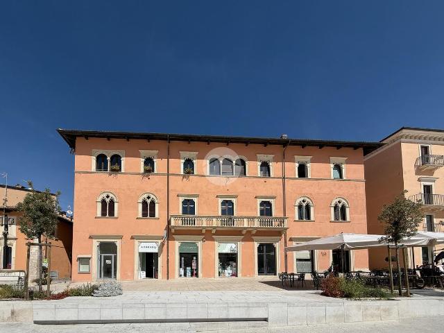 Negozio in affitto a L'Aquila
