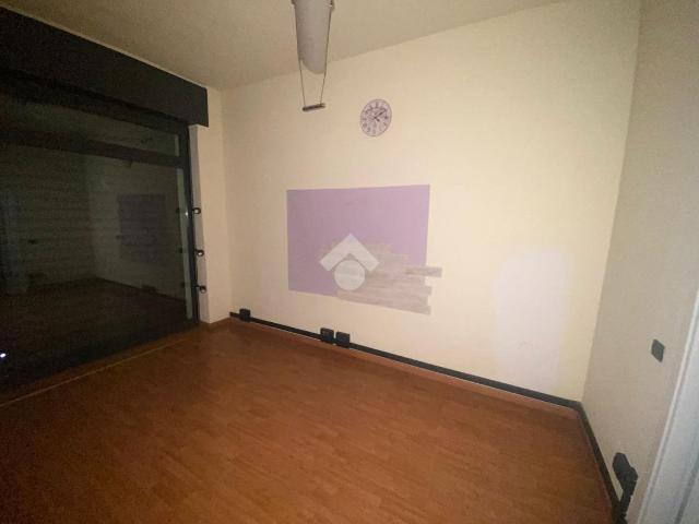 Negozio in affitto a Lentate Sul Seveso